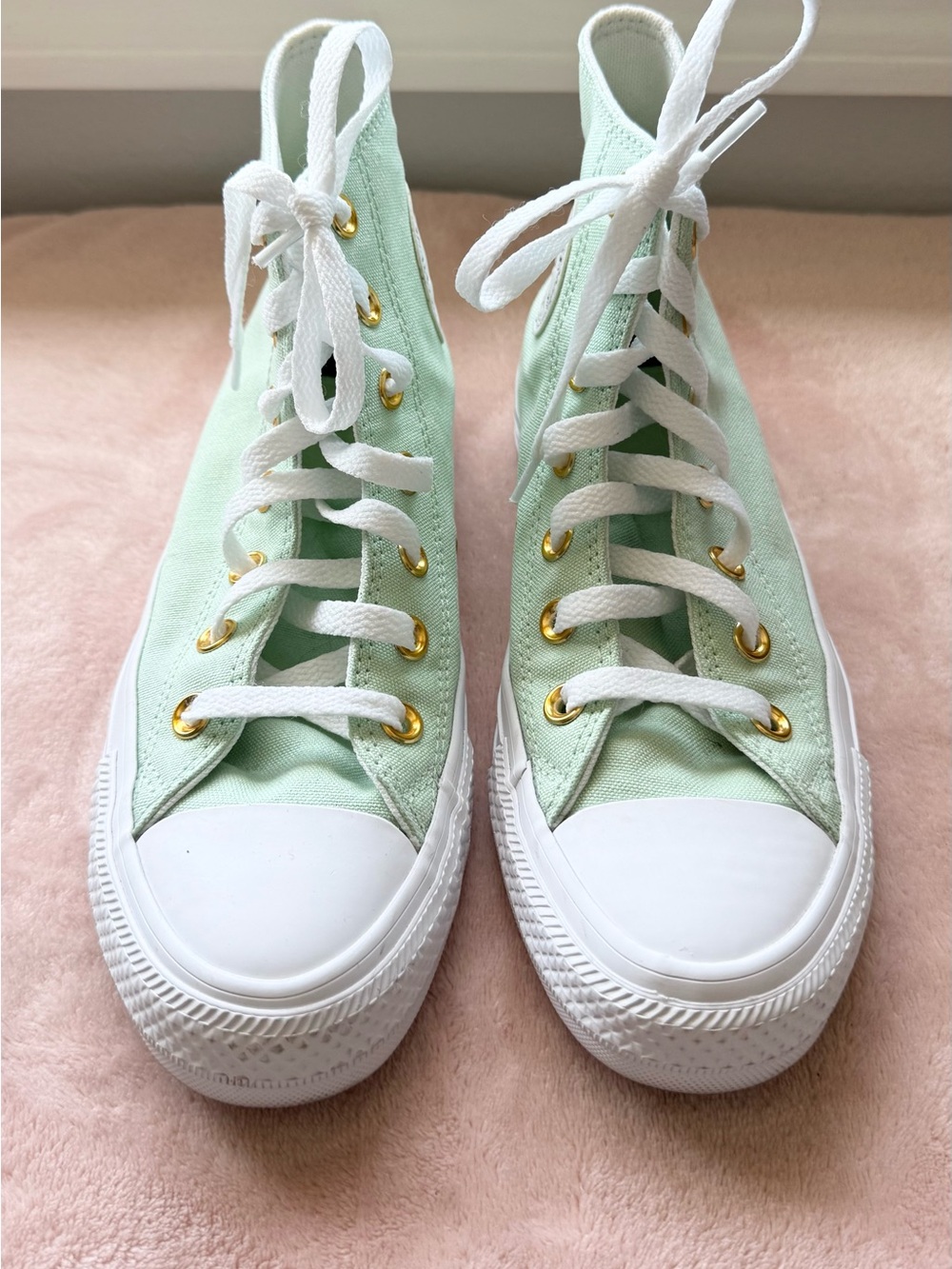 Mint green gold eyelet converse sneakers unisex men’s 4.5 women’s 6.5